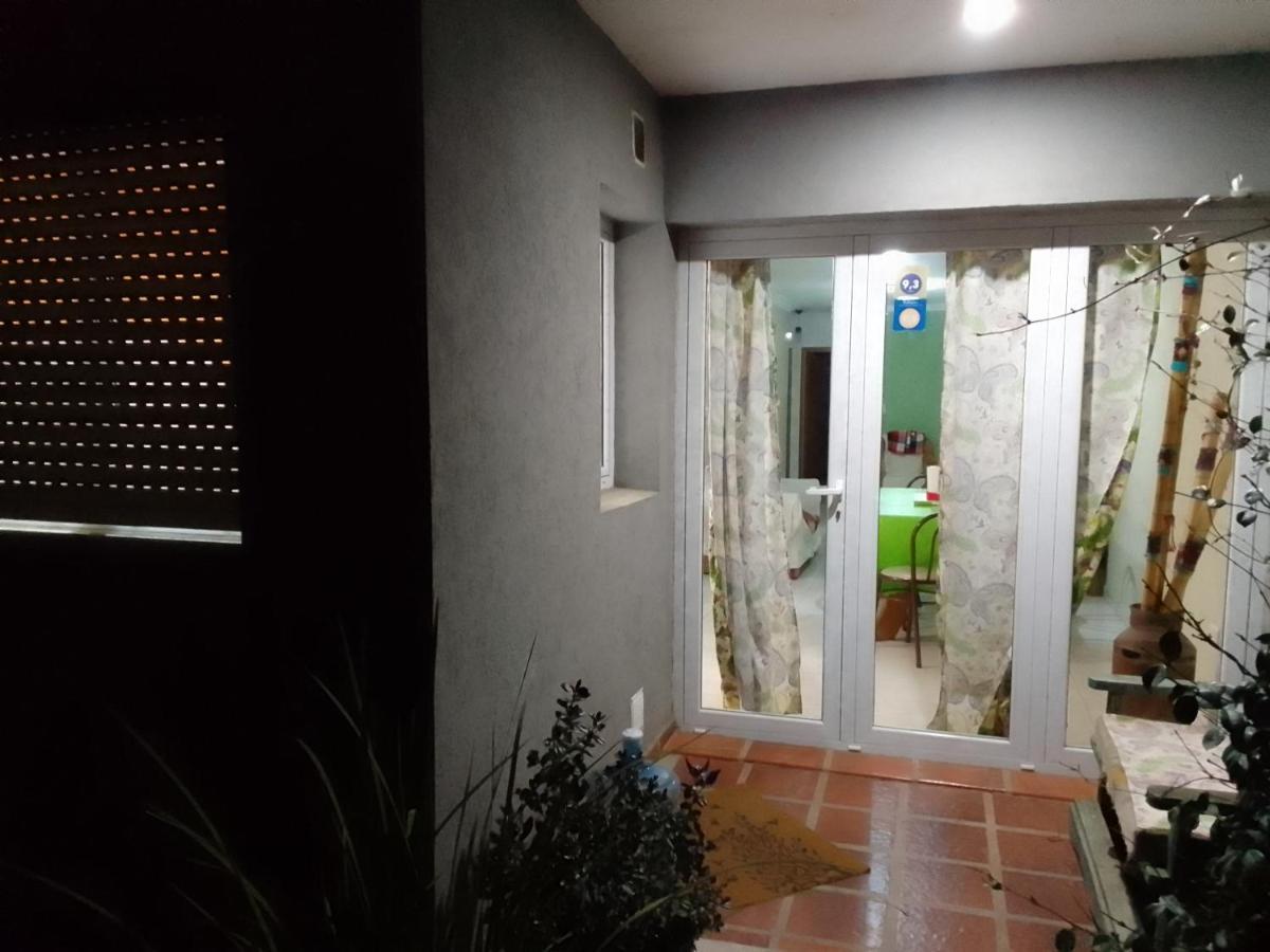 Ferienwohnung Departamentos R Y R Azcuenaga Tandil Exterior foto